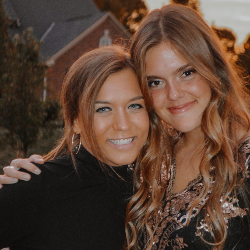 Meet your Posher, Alexis